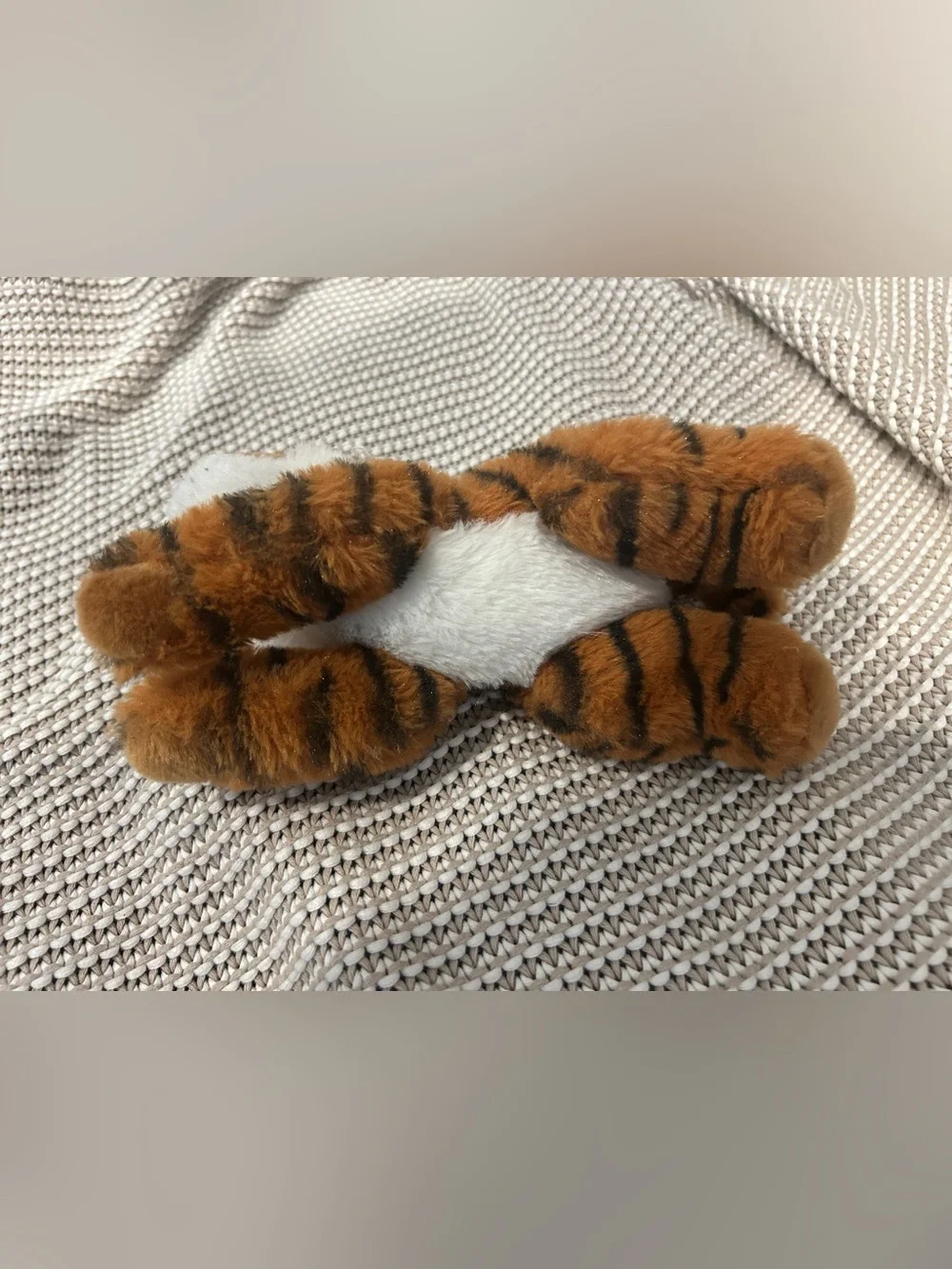 Wild republic tiger plushie stuffie cute excellent condition lightly used 8”
